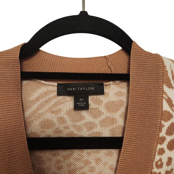 Ann Taylor Animal Pattern Knit Cardigan Size XS Light Bronze White - Picture 6 of 7